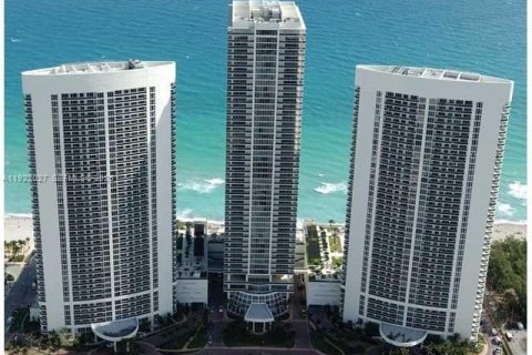 Copropriété à vendre à Hallandale Beach, Floride: 3 chambres, 193.05 m2 № 1976778 - photo 5