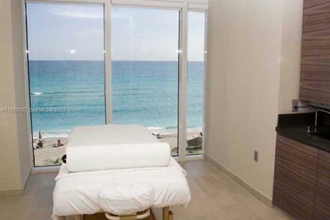 Copropriété à vendre à Hallandale Beach, Floride: 3 chambres, 193.05 m2 № 1976778 - photo 7