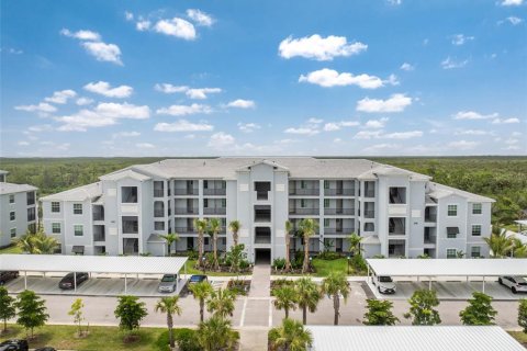 Condominio en alquiler en Punta Gorda, Florida, 2 dormitorios, 104.05 m2 № 1910411 - foto 2