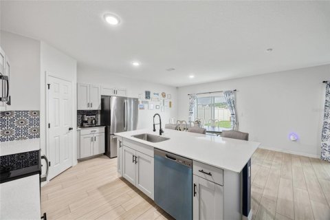 Casa en venta en Wesley Chapel, Florida, 4 dormitorios, 189.43 m2 № 1910860 - foto 10