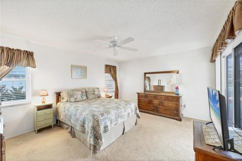 House in Venice, Florida 3 bedrooms, 190.54 sq.m. № 1869060 - photo 16