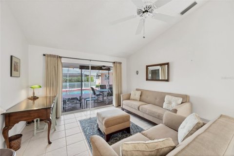 House in Venice, Florida 3 bedrooms, 190.54 sq.m. № 1869060 - photo 10