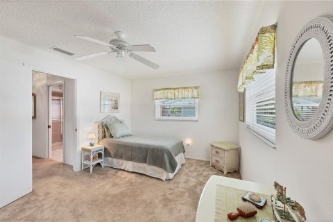 House in Venice, Florida 3 bedrooms, 190.54 sq.m. № 1869060 - photo 20
