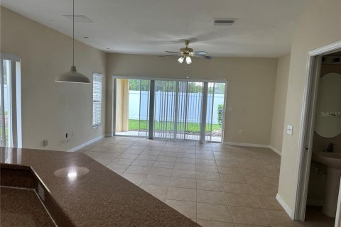 Condominio en alquiler en Tampa, Florida, 3 dormitorios, 130.99 m2 № 1903428 - foto 5