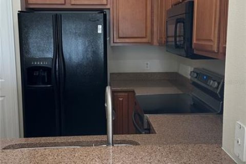 Condominio en alquiler en Tampa, Florida, 3 dormitorios, 130.99 m2 № 1903428 - foto 3