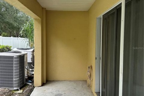Condominio en alquiler en Tampa, Florida, 3 dormitorios, 130.99 m2 № 1903428 - foto 24
