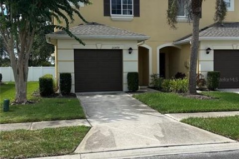Condominio en alquiler en Tampa, Florida, 3 dormitorios, 130.99 m2 № 1903428 - foto 2