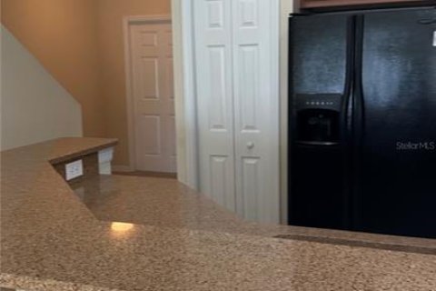 Condominio en alquiler en Tampa, Florida, 3 dormitorios, 130.99 m2 № 1903428 - foto 8