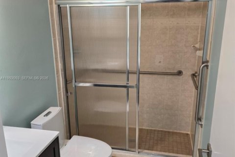 Condo in Royal Palm Beach, Florida, 2 bedrooms № 2091203 - photo 10