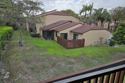 Condo in Royal Palm Beach, Florida, 2 bedrooms № 2091203 - photo 27