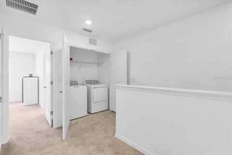Townhouse in Sarasota, Florida 3 bedrooms, 127.55 sq.m. № 1836933 - photo 12