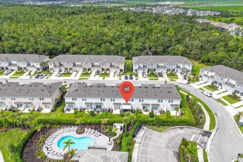 Townhouse in Sarasota, Florida 3 bedrooms, 127.55 sq.m. № 1836933 - photo 24