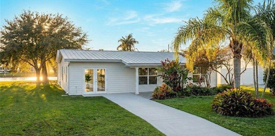 Villa ou maison à Vero Beach, Floride 4 chambres, 224.17 m2 № 2146982