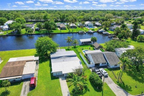 Villa ou maison à vendre à Vero Beach, Floride: 4 chambres, 224.17 m2 № 2146982 - photo 3