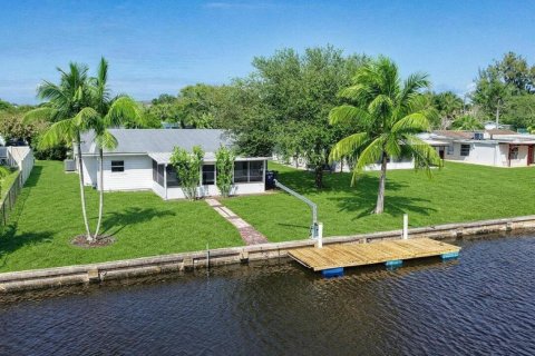 Villa ou maison à vendre à Vero Beach, Floride: 4 chambres, 224.17 m2 № 2146982 - photo 15