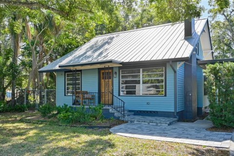 House in Sarasota, Florida 3 bedrooms, 205.13 sq.m. № 2364235