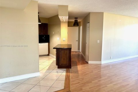 Condominio en venta en Aventura, Florida, 2 dormitorios, 109.72 m2 № 1616955 - foto 15