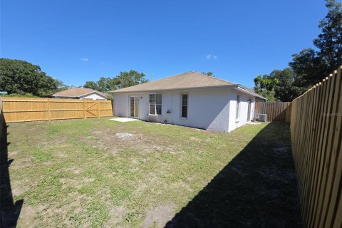 Villa ou maison à louer à Palm Harbor, Floride: 3 chambres, 97.55 m2 № 2422748 - photo 18