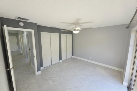 Villa ou maison à louer à Palm Harbor, Floride: 3 chambres, 97.55 m2 № 2422748 - photo 9