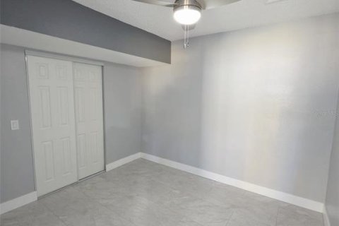 Villa ou maison à louer à Palm Harbor, Floride: 3 chambres, 97.55 m2 № 2422748 - photo 15