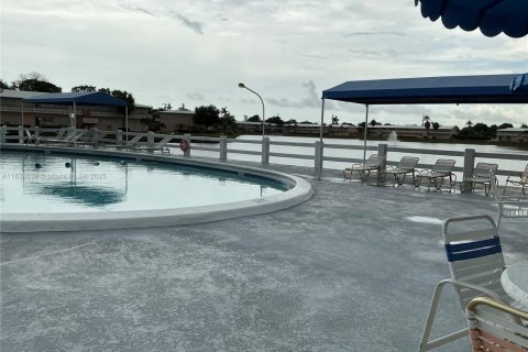 Condominio en venta en Hallandale Beach, Florida, 1 dormitorio, 58.06 m2 № 1814504 - foto 28