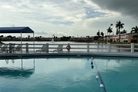 Condominio en venta en Hallandale Beach, Florida, 1 dormitorio, 58.06 m2 № 1814504 - foto 26