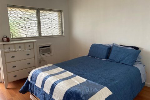 Condominio en venta en Hallandale Beach, Florida, 1 dormitorio, 58.06 m2 № 1814504 - foto 10