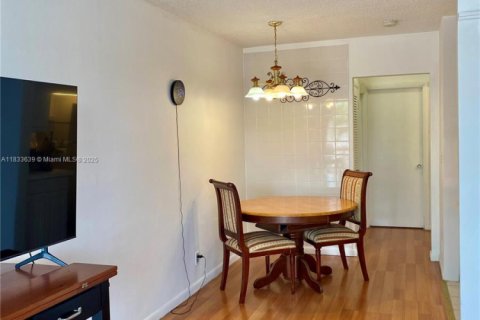 Condominio en venta en Hallandale Beach, Florida, 1 dormitorio, 58.06 m2 № 1814504 - foto 8