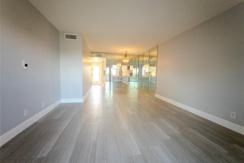 Купить кондоминиум в Санрайз, Флорида 3 комнаты, 79.9м2, № 2169042 - фото 11