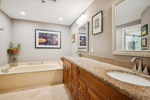 Copropriété à vendre à Pompano Beach, Floride: 3 chambres, 235.23 m2 № 2189693 - photo 11