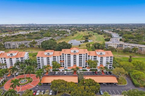 Condo à Pompano Beach, Floride, 3 chambres  № 2189693