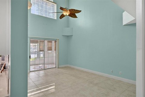 Adosado en venta en Palm Coast, Florida, 3 dormitorios, 174.19 m2 № 2149061 - foto 9