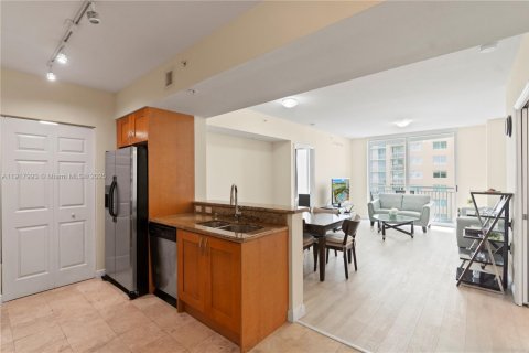 Copropriété à louer à Hallandale Beach, Floride: 2 chambres, 100.43 m2 № 1972958 - photo 12