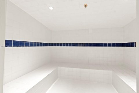 Copropriété à louer à Hallandale Beach, Floride: 2 chambres, 100.43 m2 № 1972958 - photo 30