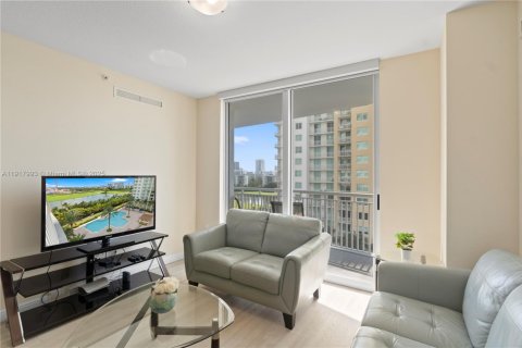 Copropriété à louer à Hallandale Beach, Floride: 2 chambres, 100.43 m2 № 1972958 - photo 4