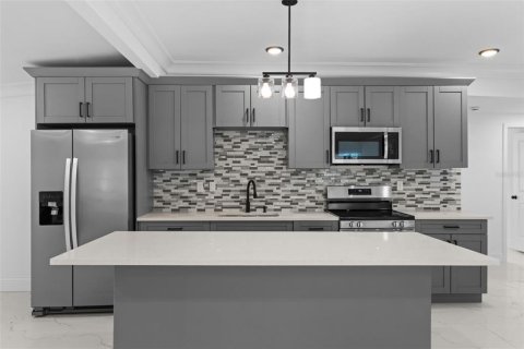 Villa ou maison à vendre à Lakeland, Floride: 3 chambres, 141.21 m2 № 2308253 - photo 12
