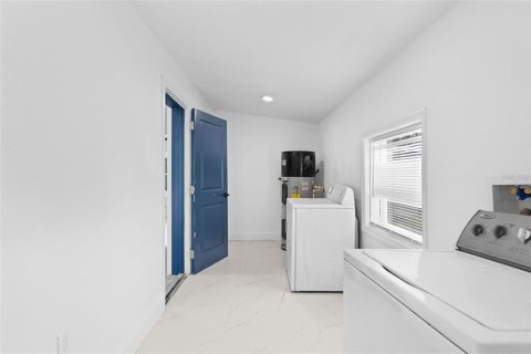 Villa ou maison à vendre à Lakeland, Floride: 3 chambres, 141.21 m2 № 2308253 - photo 8