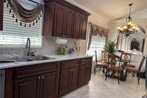 Villa ou maison à vendre à Clewiston, Floride: 3 chambres, 192.68 m2 № 2074953 - photo 12