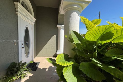 Villa ou maison à vendre à Clewiston, Floride: 3 chambres, 192.68 m2 № 2074953 - photo 4