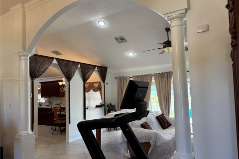 Villa ou maison à vendre à Clewiston, Floride: 3 chambres, 192.68 m2 № 2074953 - photo 11