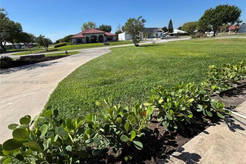 Villa ou maison à vendre à Clewiston, Floride: 3 chambres, 192.68 m2 № 2074953 - photo 28