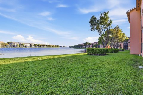 Купить кондоминиум в Пемброк-Пайнс, Флорида 2 спальни, 105.63м2, № 2010221 - фото 30