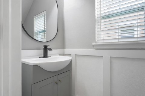 Casa en venta en Fish Hawk, Florida, 4 dormitorios, 221.11 m2 № 1911975 - foto 19