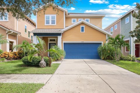 Casa en venta en Fish Hawk, Florida, 4 dormitorios, 221.11 m2 № 1911975 - foto 1