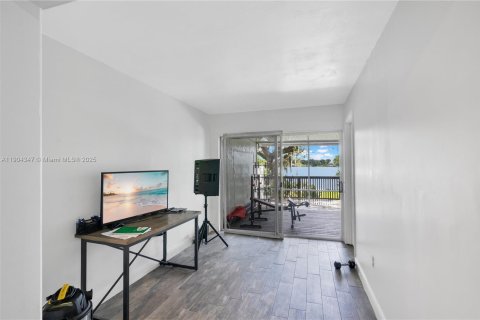 House in Orlando, Florida 5 bedrooms № 1955015 - photo 7