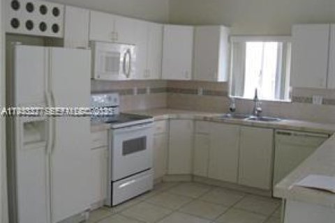 Touwnhouse à louer à Miami, Floride: 4 chambres № 1991986 - photo 6