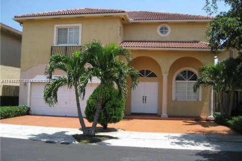 Touwnhouse à louer à Miami, Floride: 4 chambres № 1991986 - photo 1