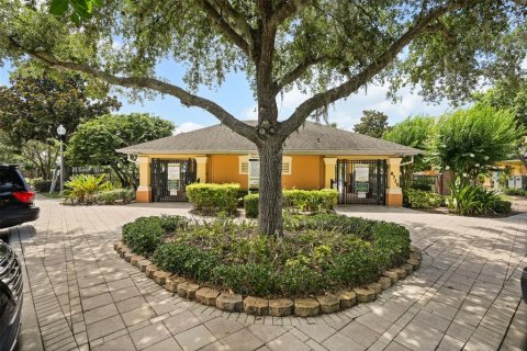 Condo in Orlando, Florida, 3 bedrooms № 2106900 - photo 26