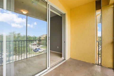 Condo in Orlando, Florida, 3 bedrooms № 2106900 - photo 21