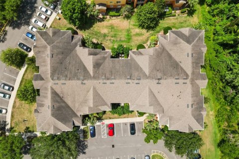Condo in Orlando, Florida, 3 bedrooms № 2106900 - photo 23